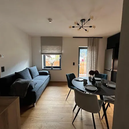 Fox Alpine Nr 6 Sunny Terrace * Rattendorf